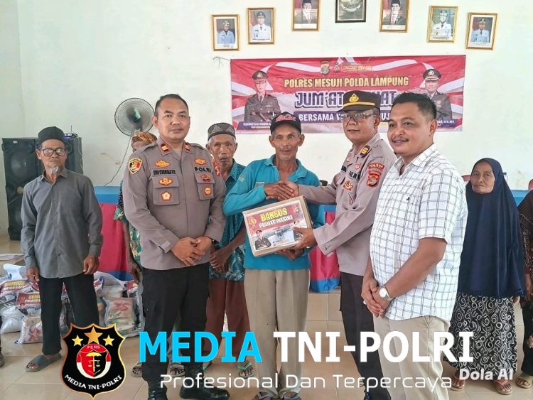 Jajaran Polres Mesuji Gelar Jumat Curhat di Desa Bujung Buring, Serap Aspirasi dan Bagikan Sembako