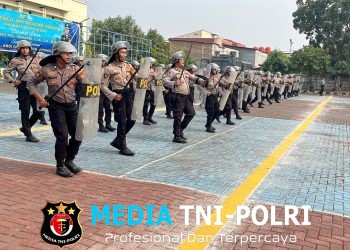 Tingkatkan Kesiapsiagaan Personel, Polres Metro Bekasi Gelar Latihan Kompi Dalmas Inti