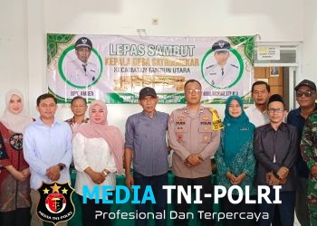 Bhabinkamtibmas Hadiri Serah Terima Jabatan Kepala Desa Satriamekar kepada Penjabat Desa