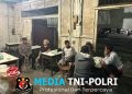 Patroli Malam, Polisi Sapa Warga yang Bersantai Sekaligus Sampaikan Imbauan Antisipasi Pencurian