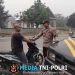 Patroli Siang, Polisi Sapa Warga di Tepi Jalan, Ingatkan Waspada Berbagai Kejahatan