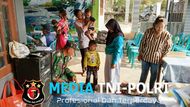 Wujud Dukungan Kesehatan, Babinsa Dan Bidan Desa Dampingi Posyandu ILP Di Ngaringan Blitar