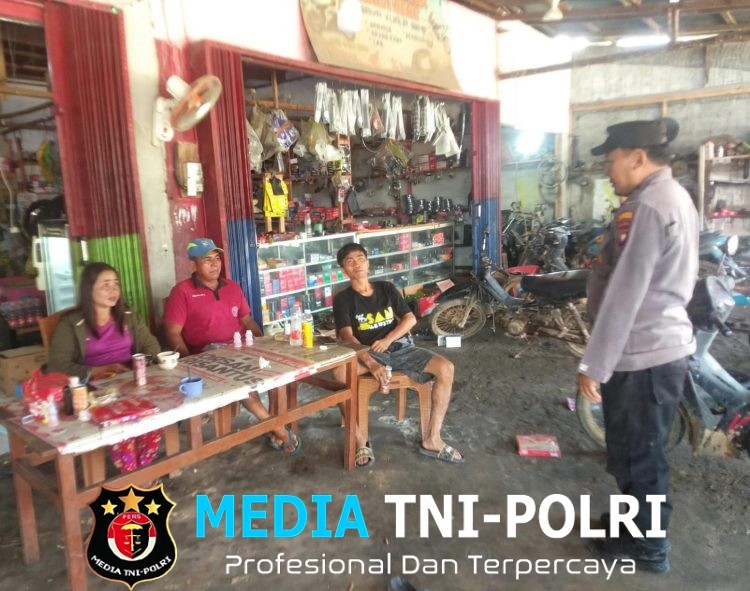Humanis dan Peduli! Patroli Siang Polsek Kuala Behe Hadir Menyapa Warga, Cegah Kejahatan