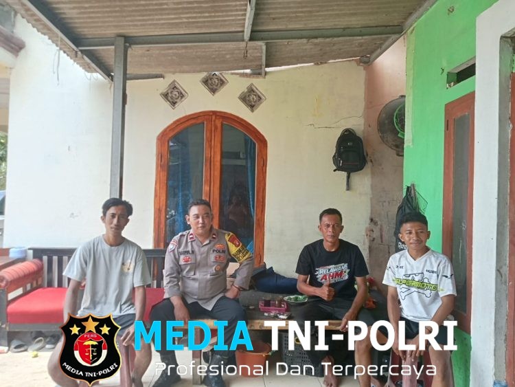 Perkuat Kedekatan dengan Masyarakat, Polsek Cabangbungin Ajak Warga Jaga Kerukunan dan Waspadai Penyakit Musim Pancaroba