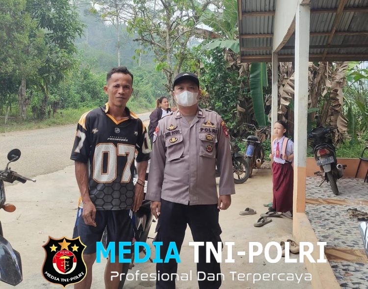 Tak Sekadar Patroli, Polsek Sebangki Sambangi Warga, Gaungkan Pencegahan Karhutla dan Imbau Jaga Kesehatan