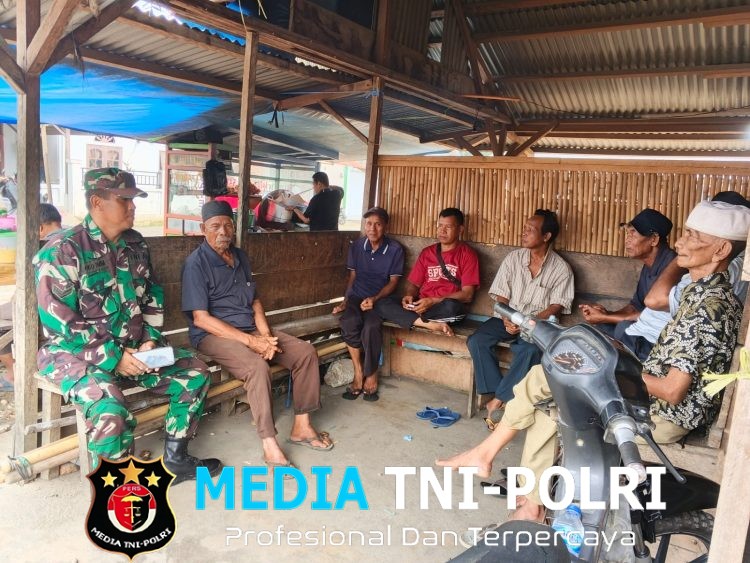 Pererat Kemanunggalan TNI dengan Rakyat, Babinsa Koramil 420-08/Tabir Komsos Bersama Warga Desa Kandang