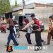 Polsek Pebayuran Hadir Sejak Pagi, Pastikan Kelancaran Lalu Lintas dan Keselamatan Pelajar di Depan SMPN 1 Pebayuran
