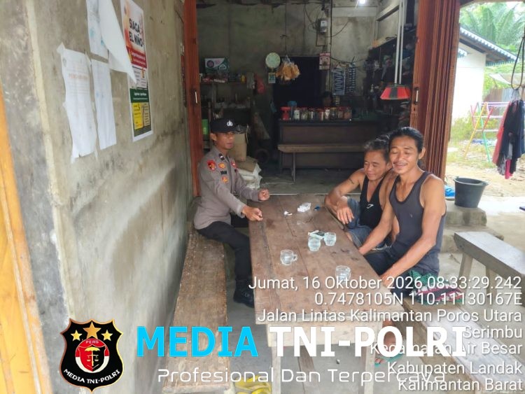Polisi Menyapa, Warga Waspada! Polsek Air Besar Ingatkan Bahaya Kejahatan Saat Patroli Siang