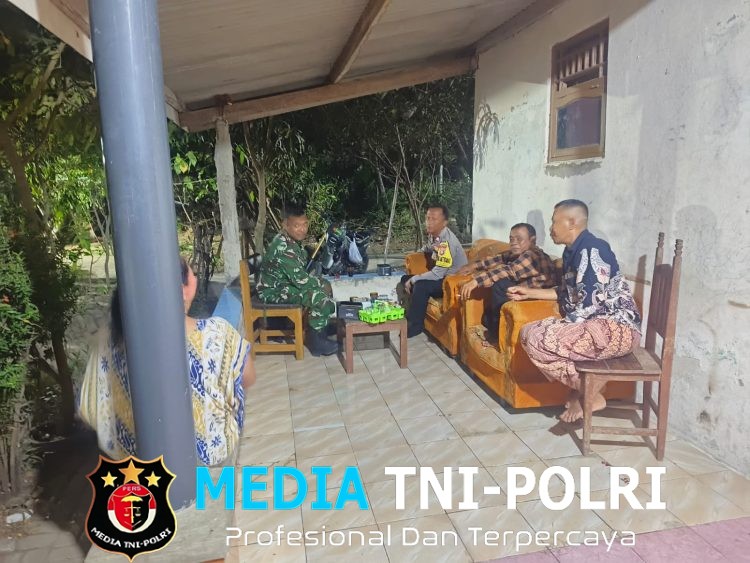 Perkuat Sinergi TNI-Polri dan Warga, Polsek Muaragembong Gelar Cooling System Bersama Tokoh Masyarakat Desa Pantai Bakti