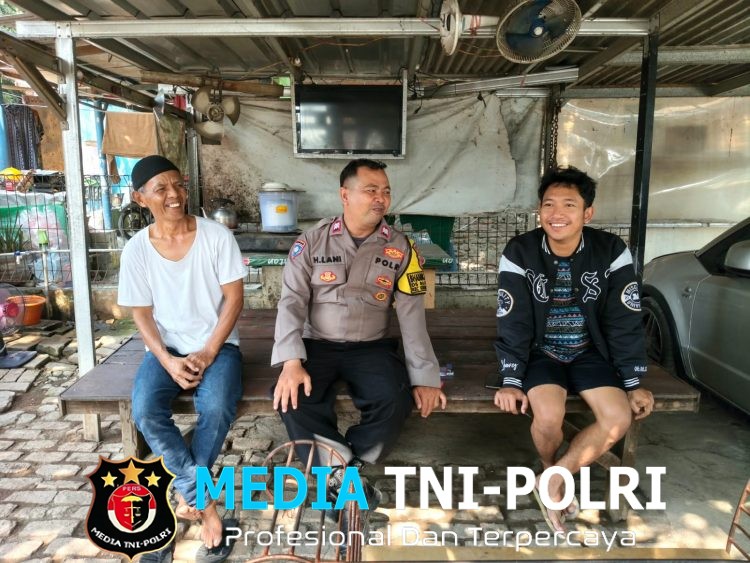 Sambangi Warga Bojongsari, Bhabinkamtibmas Polsek Kedungwaringin Ajak Masyarakat Aktif Jaga Keamanan Lingkungan