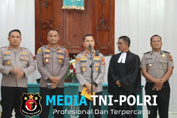 Safari Minggu Kasih di HKBP Serbelawan, Kapolres Simalungun Bagikan Paket Makanan dan Ajak Jemaat Jauhi Narkoba dan Judol