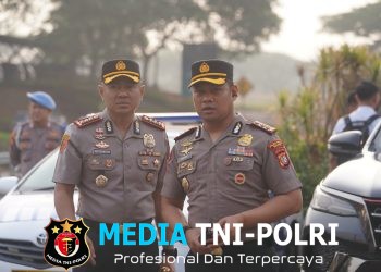 Kapolres Metro Bekasi Turun Langsung Atur Lalu Lintas Pagi di Simpang Patung Gajah Deltamas, Wujudkan Pelayanan Humanis bagi Masyarakat