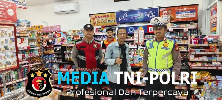 Jaga Keamanan Wilayah Saat Dini Hari, Polsek Setu Intensifkan Patroli Biru di Kawasan Pertokoan, Gerbang Tol dan Permukiman Warga