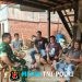 Pererat Kedekatan dengan Warga, Babinsa Serka Napolion Sosialisasikan Informasi Rekrutmen TNI AD di Desa Air Batu