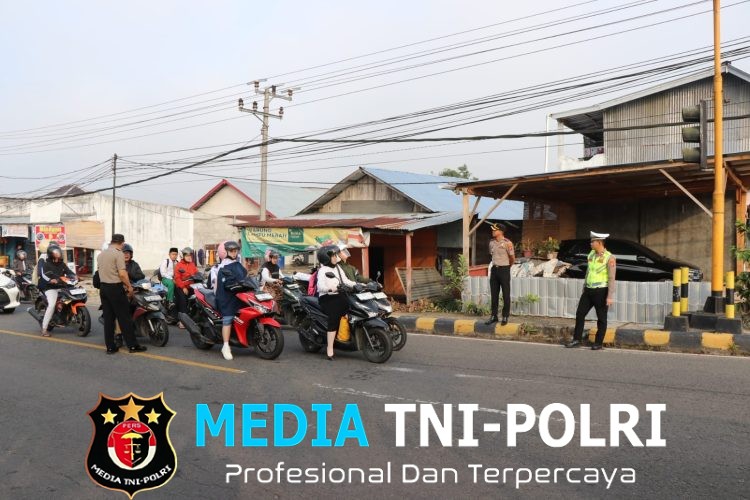 Kapolres Lampung Barat Bersama PJU Turun Langsung Laksanakan Pam Rawan Pagi di Sejumlah Titik Kota Liwa