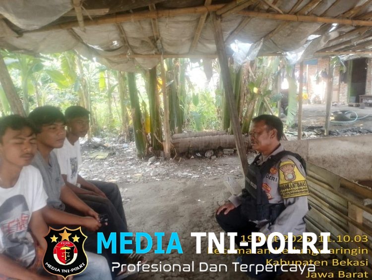 Perkuat Keamanan Lingkungan, Polsek Kedungwaringin Ajak Warga Karangsambung Aktifkan Siskamling dan Cegah Tawuran Remaja