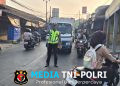 Polsek Setu Laksanakan Pengaturan Lalu Lintas Pagi di Pertigaan KUD, Pastikan Kelancaran Aktivitas Masyarakat