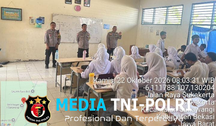 Kapolsek Tambelang Pimpin Police Goes to School di SMAN 1 Sukawangi, Edukasi Pelajar Cegah Kenakalan Remaja dan Bijak Bermedia Sosial