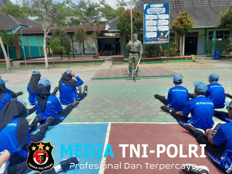 Ratusan Siswa SMK N 1 Pariwisata Pracimantoro Di Gembleng TNI dari Koramil 13/Pracimantoro