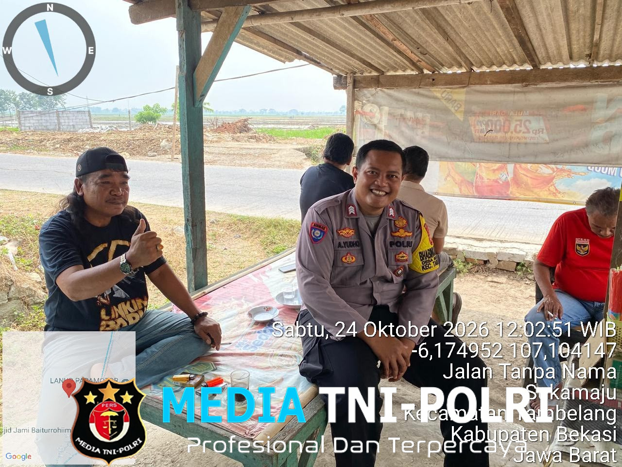 Bhabinkamtibmas Tambelang Sambangi Warga Sukamaju, Perkuat Komunikasi dan Kamtibmas