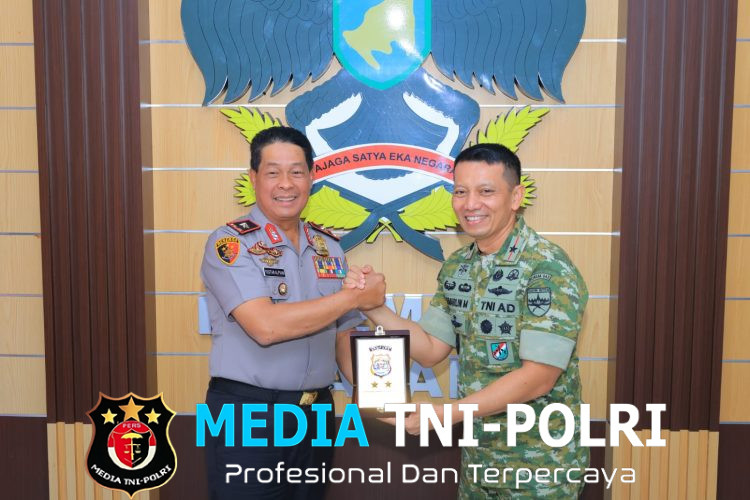 Kapolda Lampung Sambangi Kota Metro, Gelar Jumat Keliling dan Perkuat Sinergitas TNI-Polri di Makorem 043/Garuda Hitam