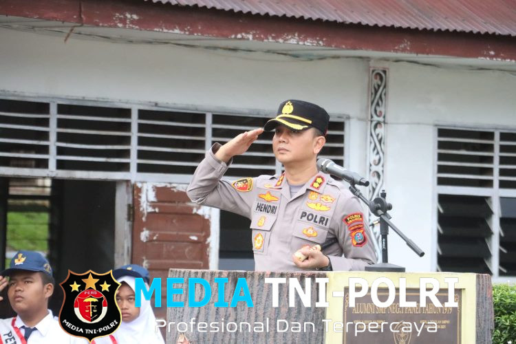 Polisi Hadir di Sekolah, Kapolres Simalungun Ajak 300 Pelajar SMP Negeri 1 Panei Jauhi Perkelahian dan Tawuran