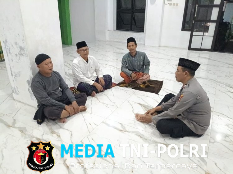Subuh Keliling di Masjid Ar Rahman, Polsek Pebayuran Ajak Jamaah Perkuat Keamanan Lingkungan dan Cegah Kenakalan Remaja