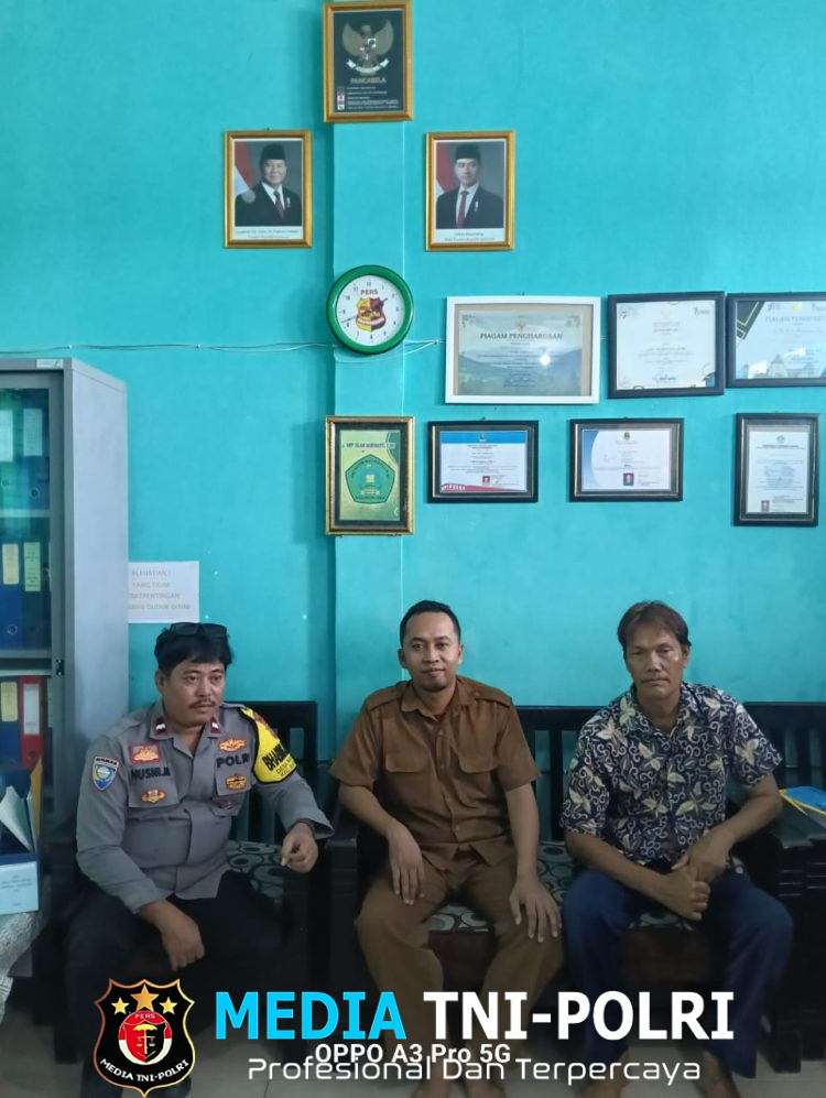 Sambangi Guru Yayasan Yasmi, Polsek Muaragembong Ajak Perkuat Pengawasan Pelajar dan Cegah Kenakalan Remaja