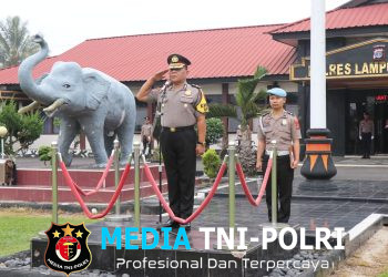 Peringati Hari Sumpah Pemuda ke-98, Polres Lampung Barat Gelar Upacara Bendera di Lapangan Apel Mapolres