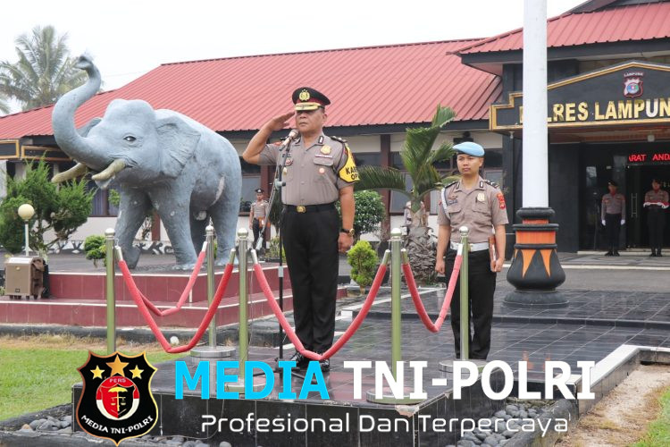 Peringati Hari Sumpah Pemuda ke-98, Polres Lampung Barat Gelar Upacara Bendera di Lapangan Apel Mapolres