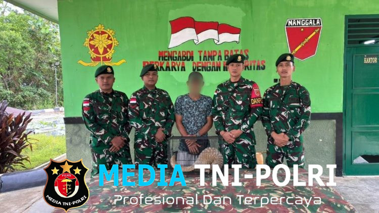 Gencarkan Komsos dan Edukasi Hukum, Satgas Pamtas Yonarmed 13/Nanggala Terima Penyerahan Sukarela 1 Ekor Trenggiling Hidup dari Warga Perbatasan