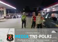 Antisipasi C3 di SPBU, Personel Polsek Serang Baru Gelar Patroli Biru Malam Hari di Desa Sukasari