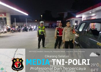 Antisipasi C3 di SPBU, Personel Polsek Serang Baru Gelar Patroli Biru Malam Hari di Desa Sukasari