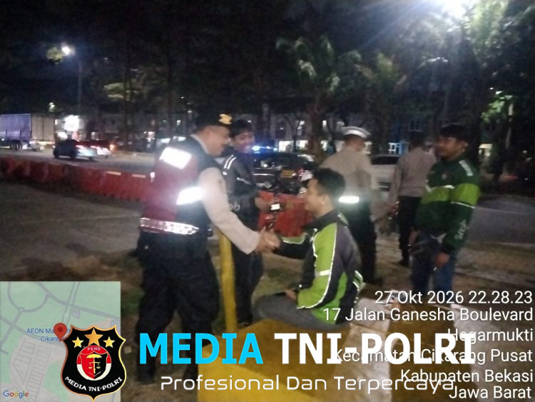 Tingkatkan Pengawasan Malam Hari, Polsek Cikarang Pusat Gelar Patroli Mobile di Jalan Raya Boulevard Deltamas