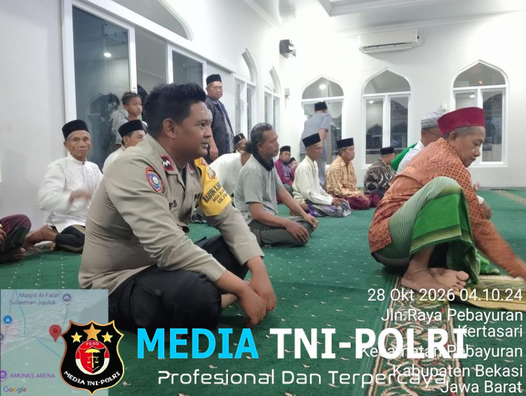 Pererat Silaturahmi Lewat Subuh Keliling, Personel Polsek Pebayuran Ajak Warga Kelurahan Kertasari Jaga Kamtibmas