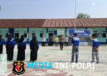 Edukasi Pelajar Sukawangi, Personel Polsek Tambelang Gelar Program Polisi Peduli Pendidikan di SMK Tunas Bangsa