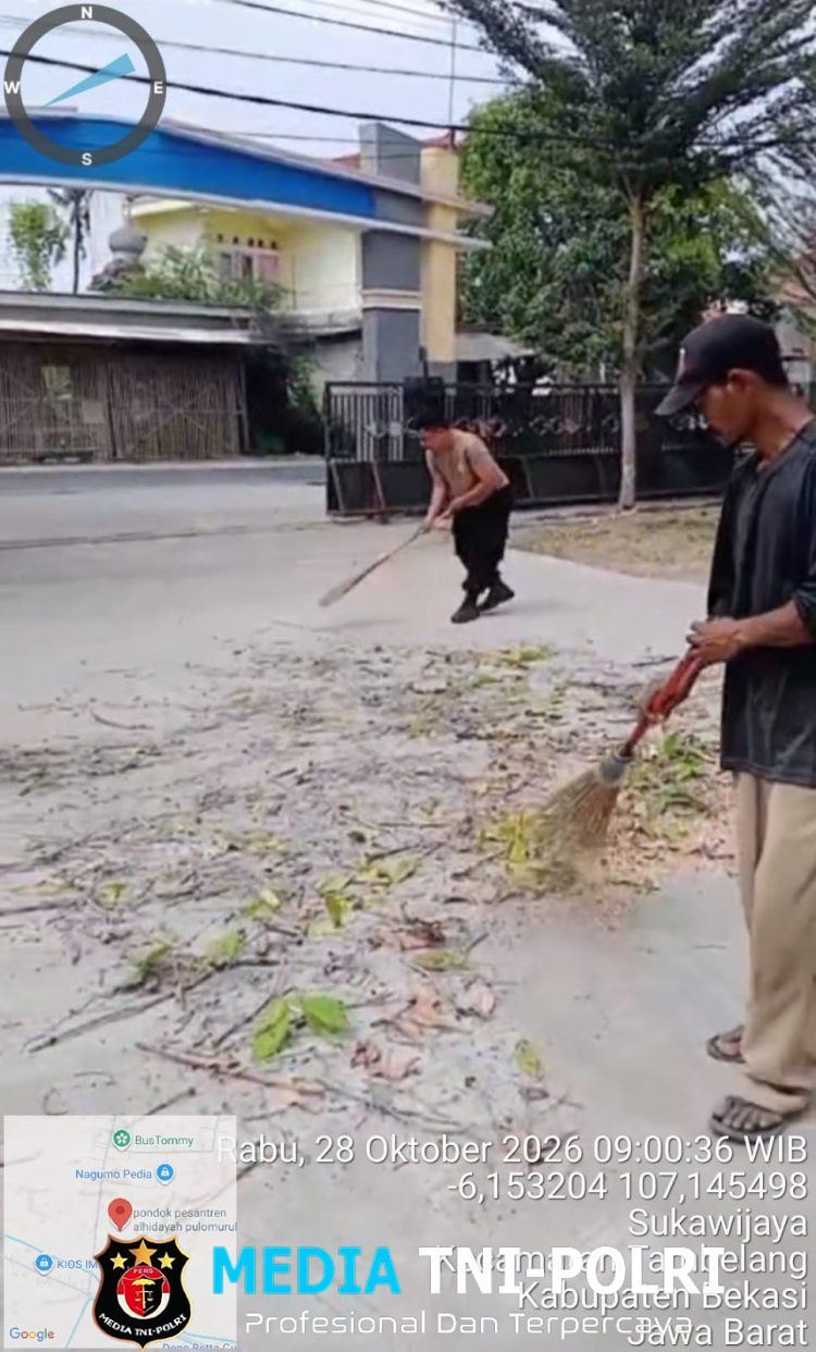 Dukung Lingkungan Bersih dan Sehat, Bhabinkamtibmas Polsek Tambelang Gelar Program Green Policing di Desa Sukawijaya