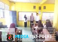 Kawal Kedisiplinan Pelajar dan Pembinaan Karakter, Bhabinkamtibmas Gelar Program Polisi Pendamping Kelas di SMK Bima Sakti