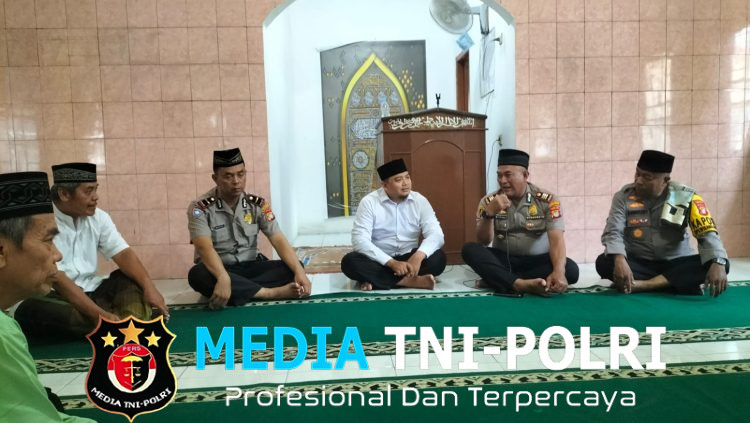 Respon Cepat Polsek Serang Baru Penanganan Kebakaran Rumah Kosong di Nagasari
