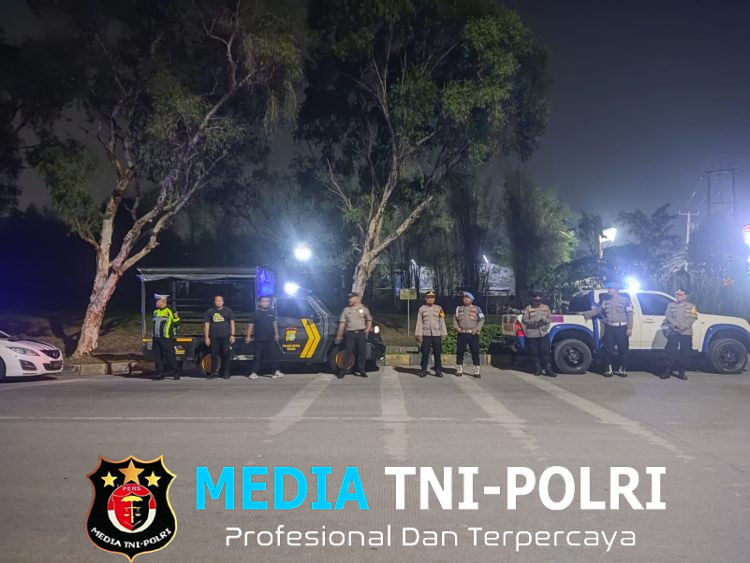 Antisipasi Gangguan Kamtibmas Malam Hari, Polres Metro Bekasi Gelar Patroli KRYD Gabungan di Sejumlah Titik Rawan