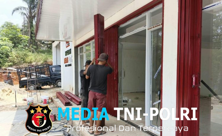 KDKMP Desa Kandang Hampir Rampung, Babinsa dan Pemerintah Desa Terus Bersinergi